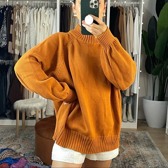 Oversized high neck sweater - Picture 2 of 4
